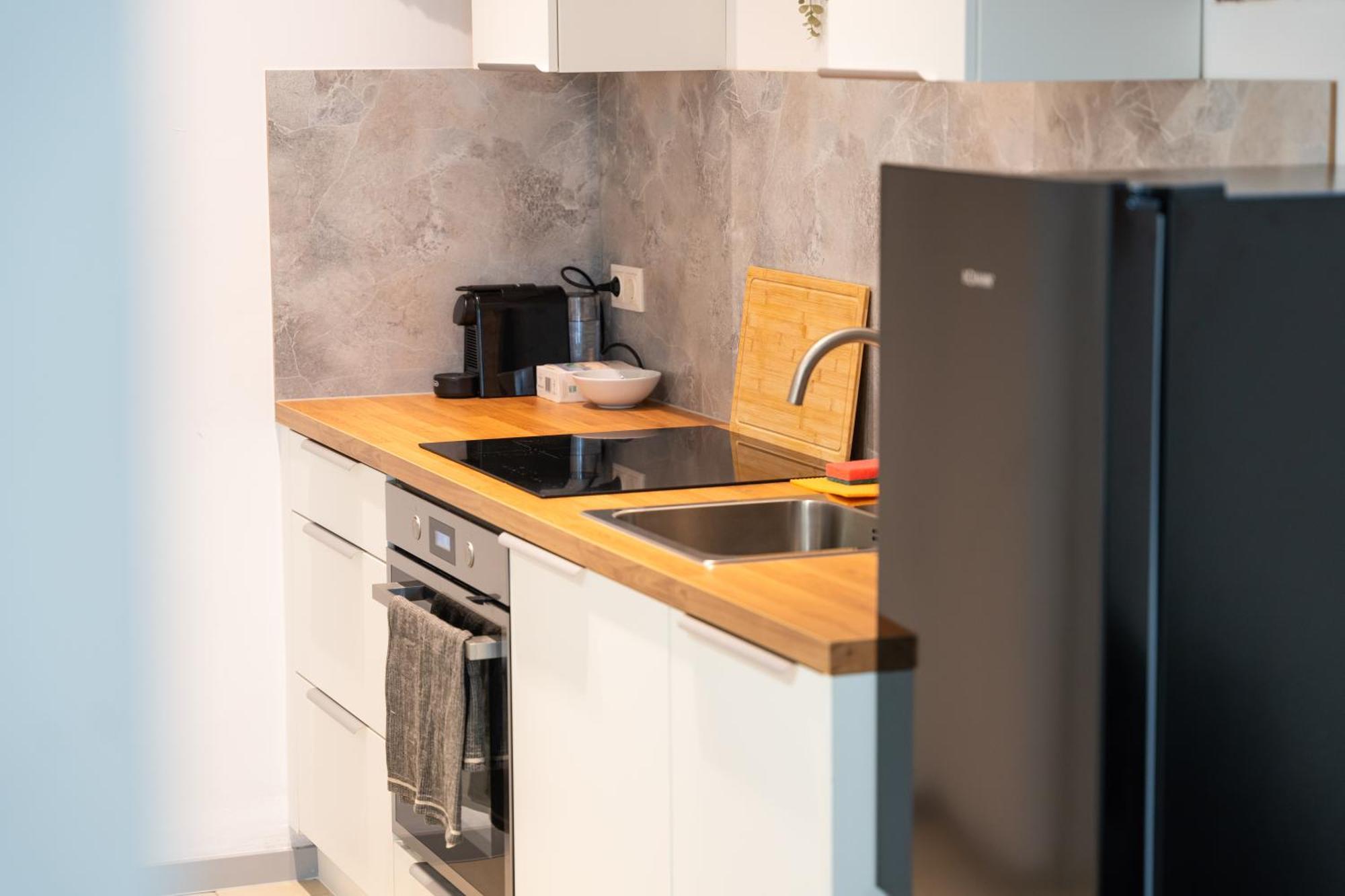 Central Living Apartments - Wielemansgasse Виена Екстериор снимка